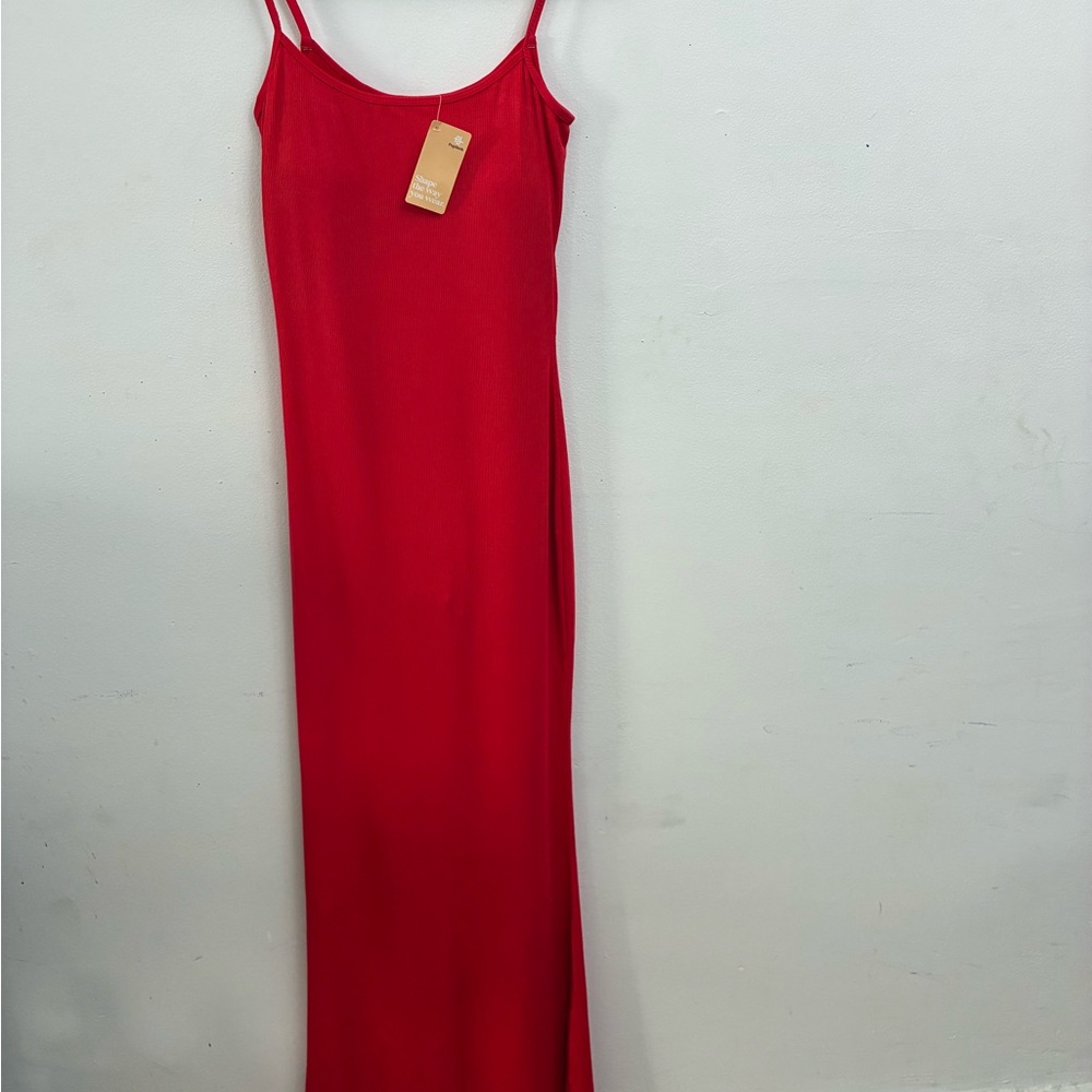 Chic Scarlet Maxi Dress